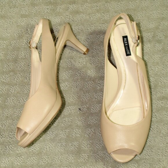Alex Marie Women's 10M Nude Slingback Peep Toe 2.5" Heels - NEW - Picture 1 of 6